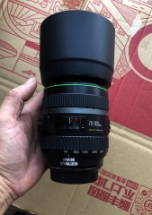 出佳能EF 70-300mm f/4.5-5.6 DO IS USM小绿全画幅长焦镜头