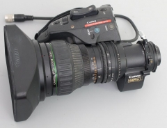 佳能 7.7-131mm 1:1.8 带2×增距覆盖M4/3广播级摄像机镜头B4口
